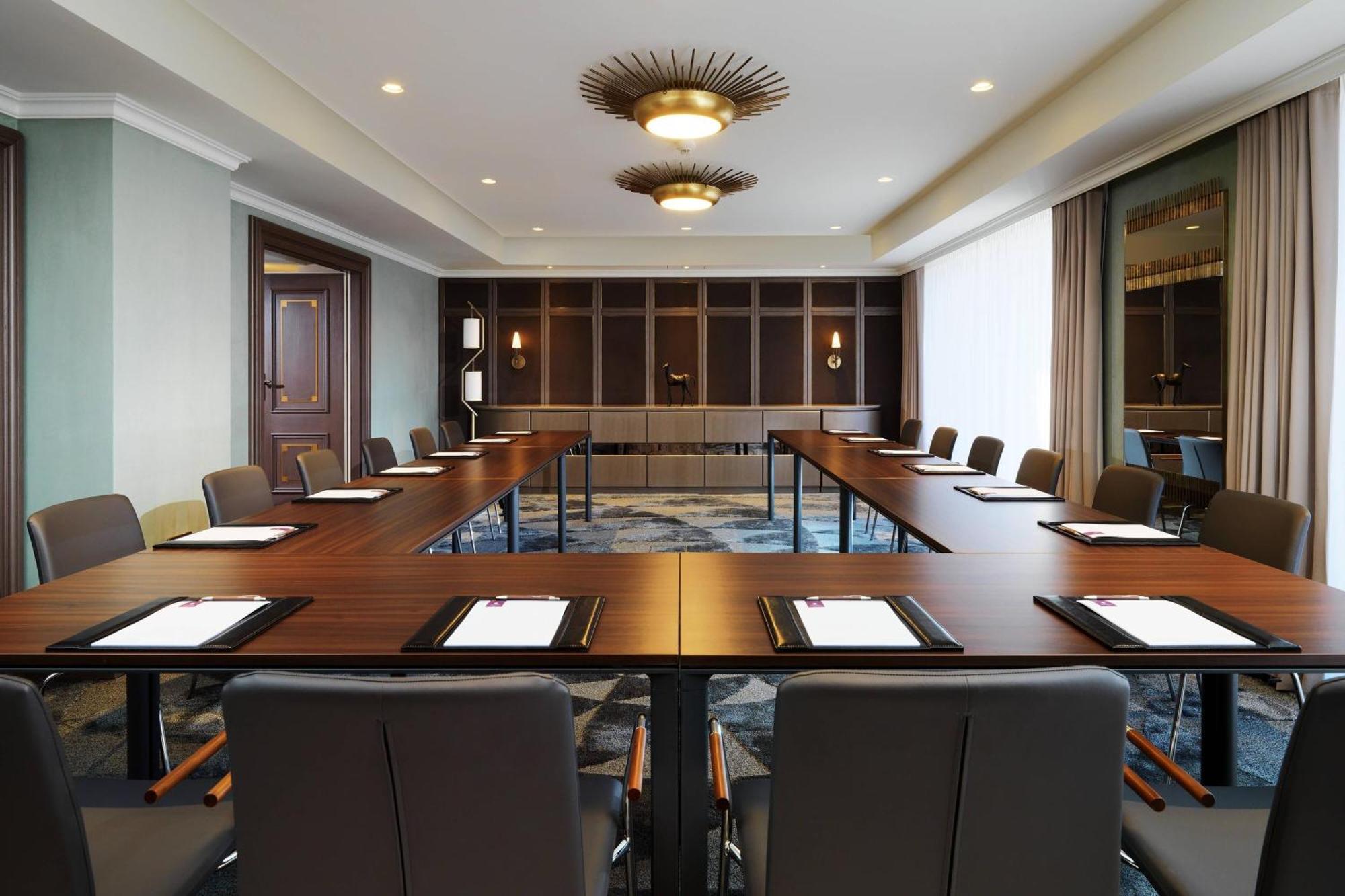 โรงแรมบริสตอล อะ ลักชัวรี คอลเลคชั่น โฮเต็ล วอร์ซอ ภายนอก รูปภาพ Meeting room