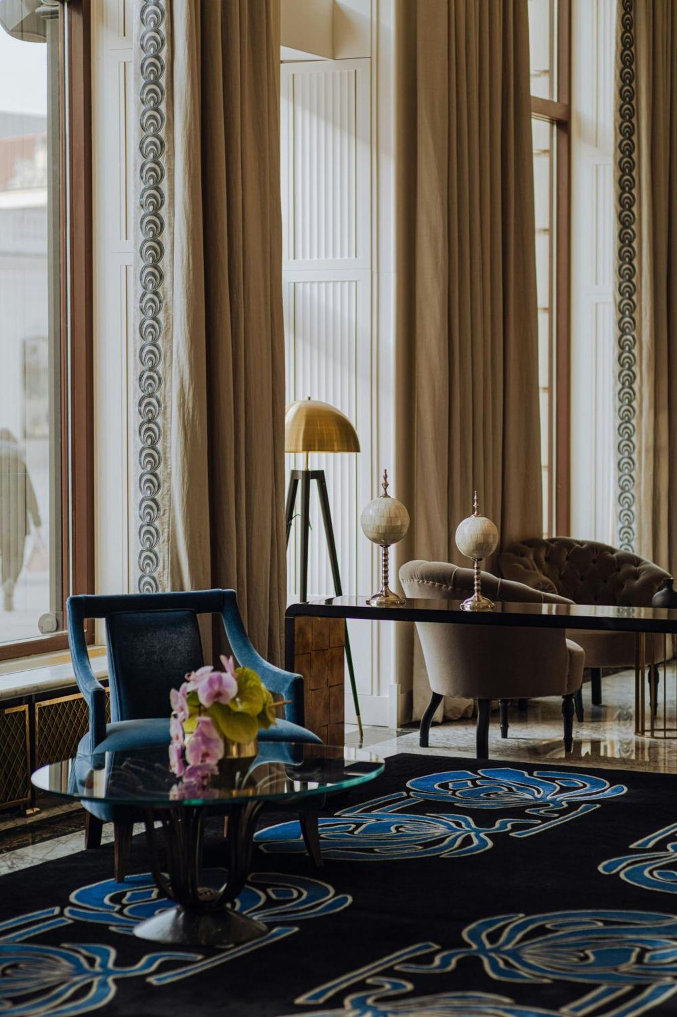 โรงแรมบริสตอล อะ ลักชัวรี คอลเลคชั่น โฮเต็ล วอร์ซอ ภายนอก รูปภาพ The interior of the hotel